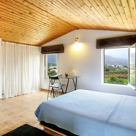Cretan Mansion With Heated Swimming Pool